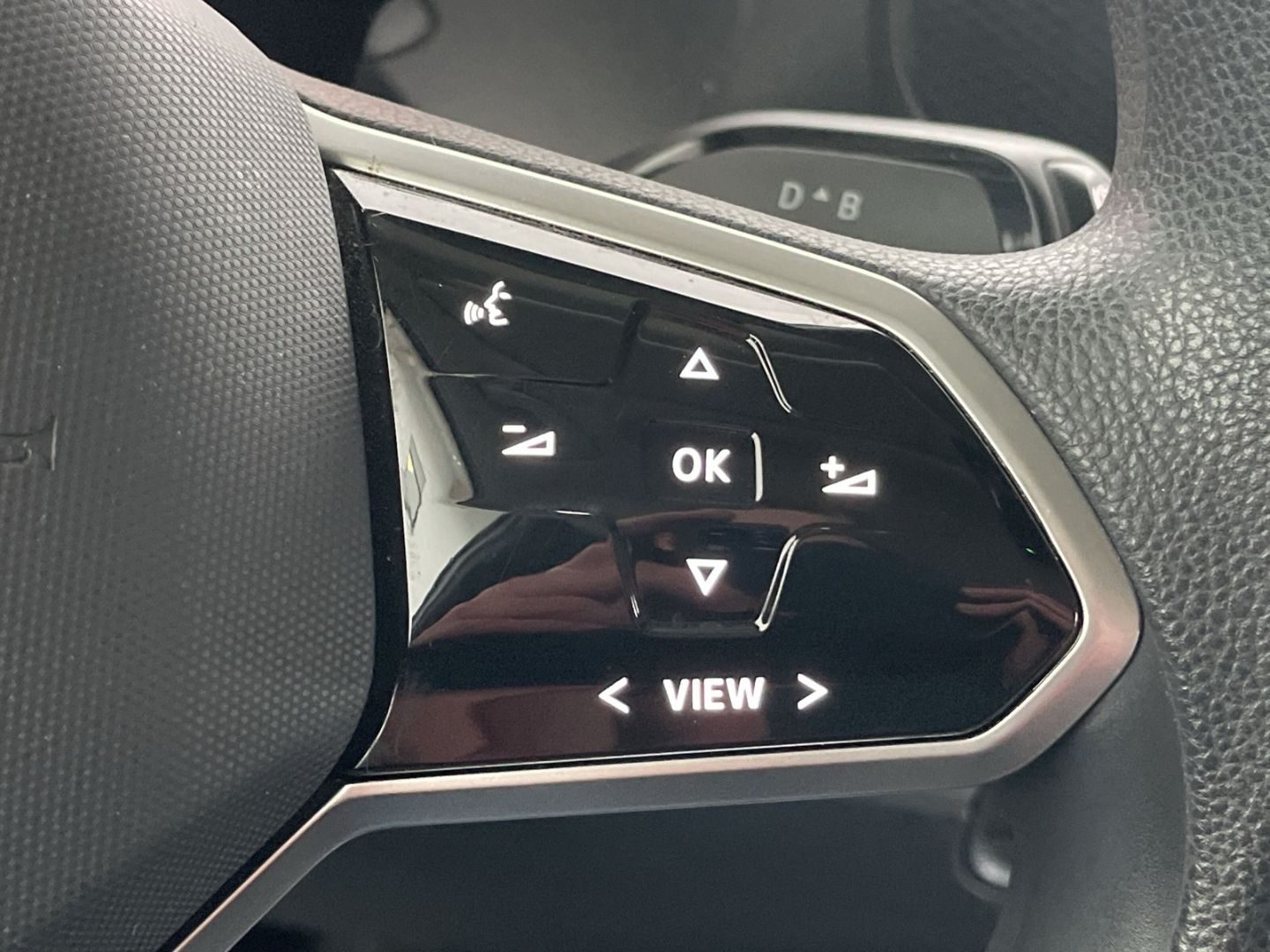 ID. Buzz Cargo AHK/Navi/App-Connect/LED/PDC