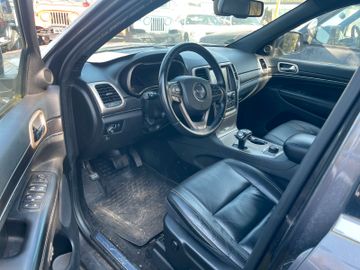 Jeep Grand Cherokee - 8