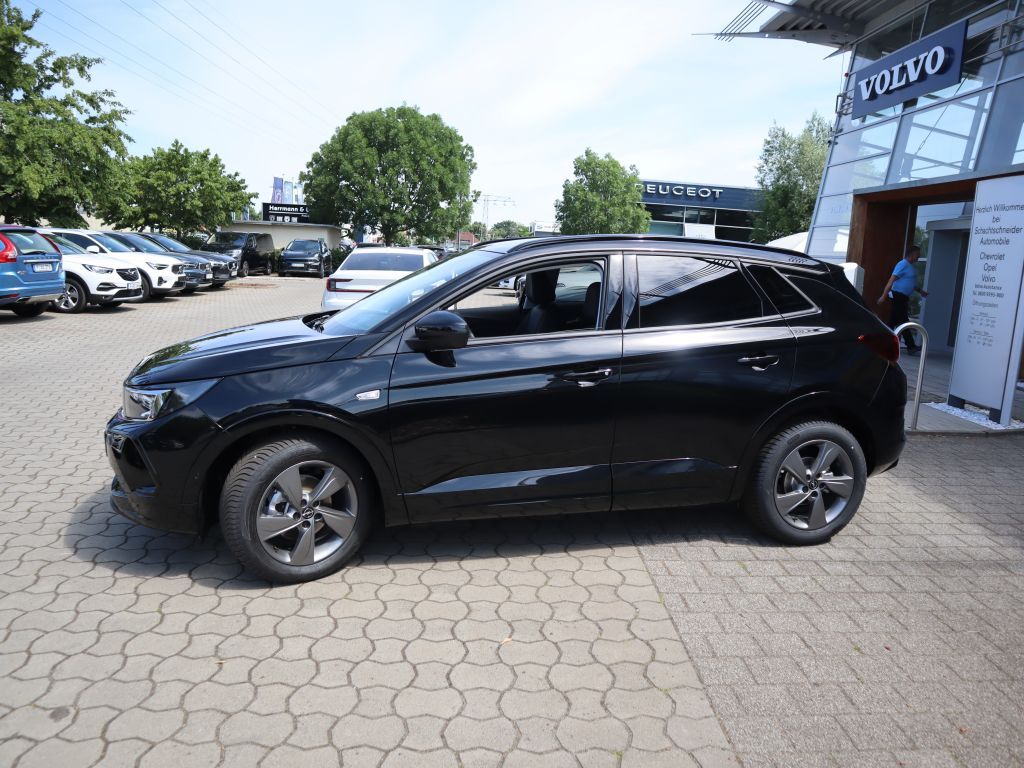 Fahrzeugabbildung Opel Grandland 1.2 DI GS+LED+Allwetter+AGR+NaviPro