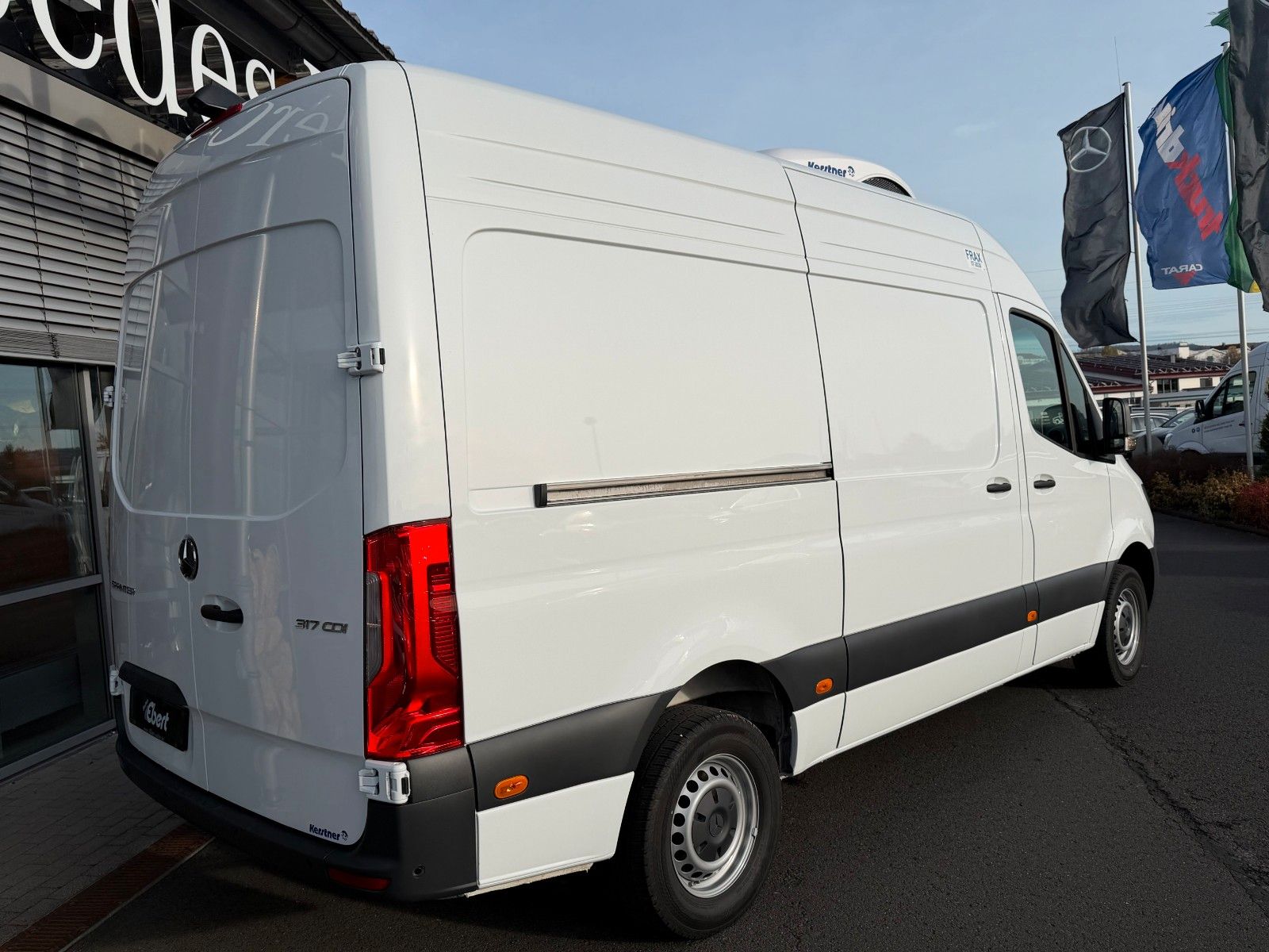 Fahrzeugabbildung Mercedes-Benz Sprinter 317 CDI Frischdienst Fahr-/Standkühlung