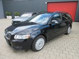 Volvo V50 Kombi 2.0 D Momentum Xenon Sitzheizung - Volvo V50: Momentum