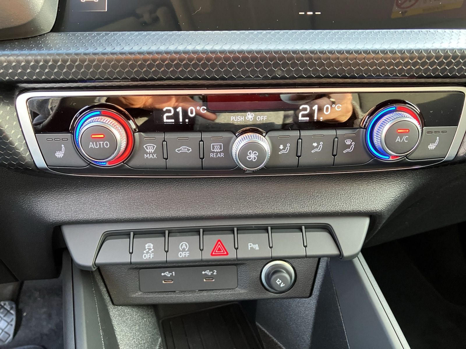 Fahrzeugabbildung Audi A1 Sportback 25 TFSI advanced LED AVC Climatroni