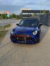 MINI John Cooper Works Cabrio F57 - blaue MINI John Cooper Works Cabrio