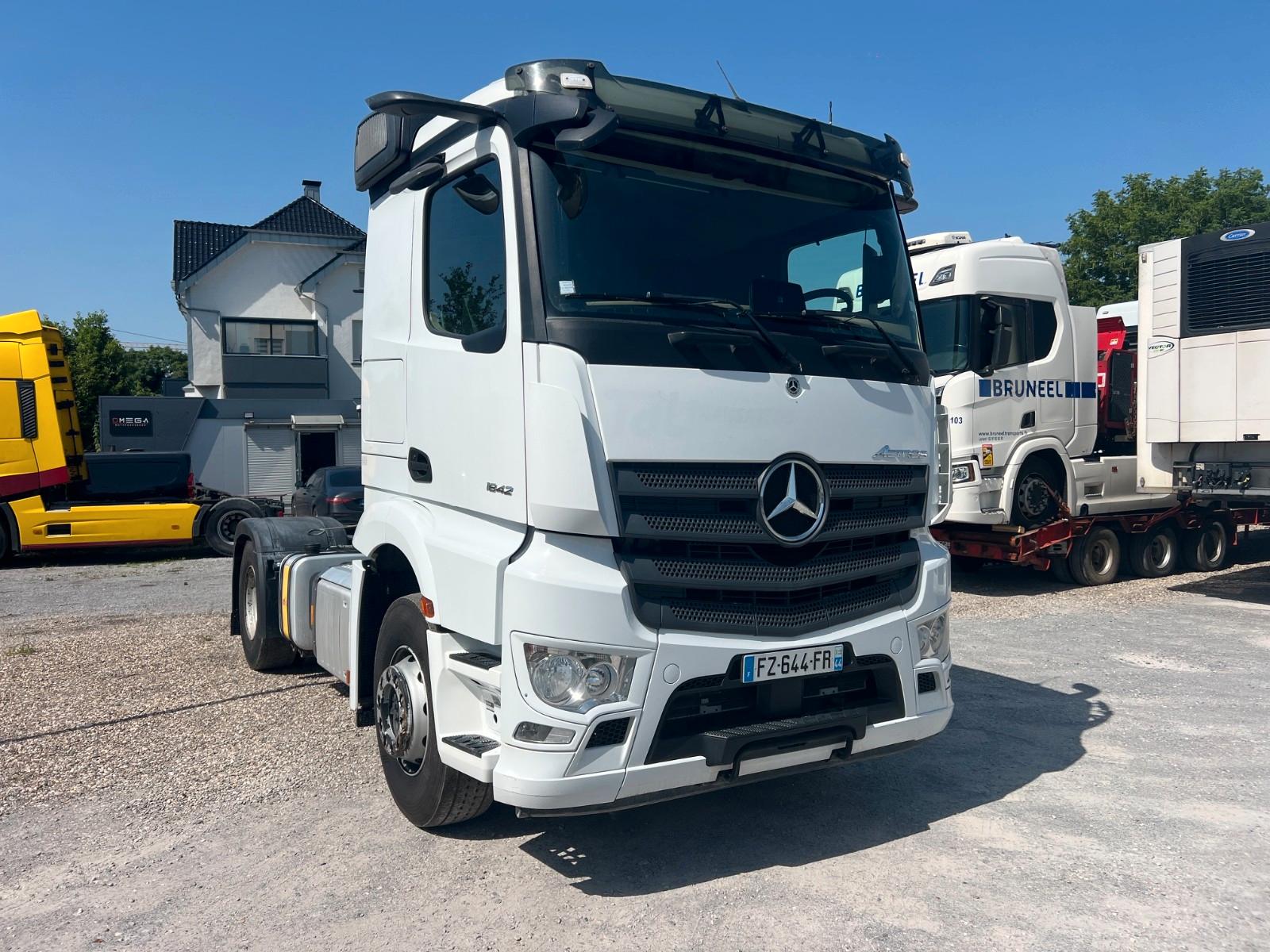 Mercedes-Benz Actros  SZM 1842 4x2 LS