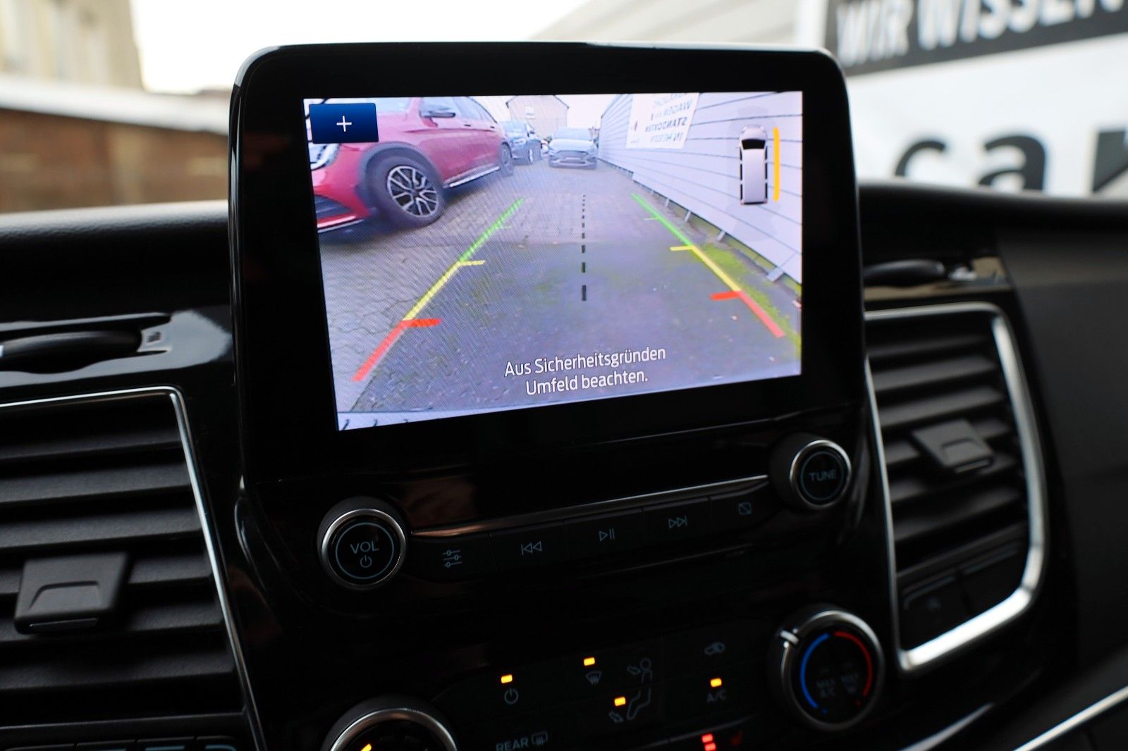 Fahrzeugabbildung Ford Transit Custom Titanium X Leder,Navi,ACC,8 Sitze