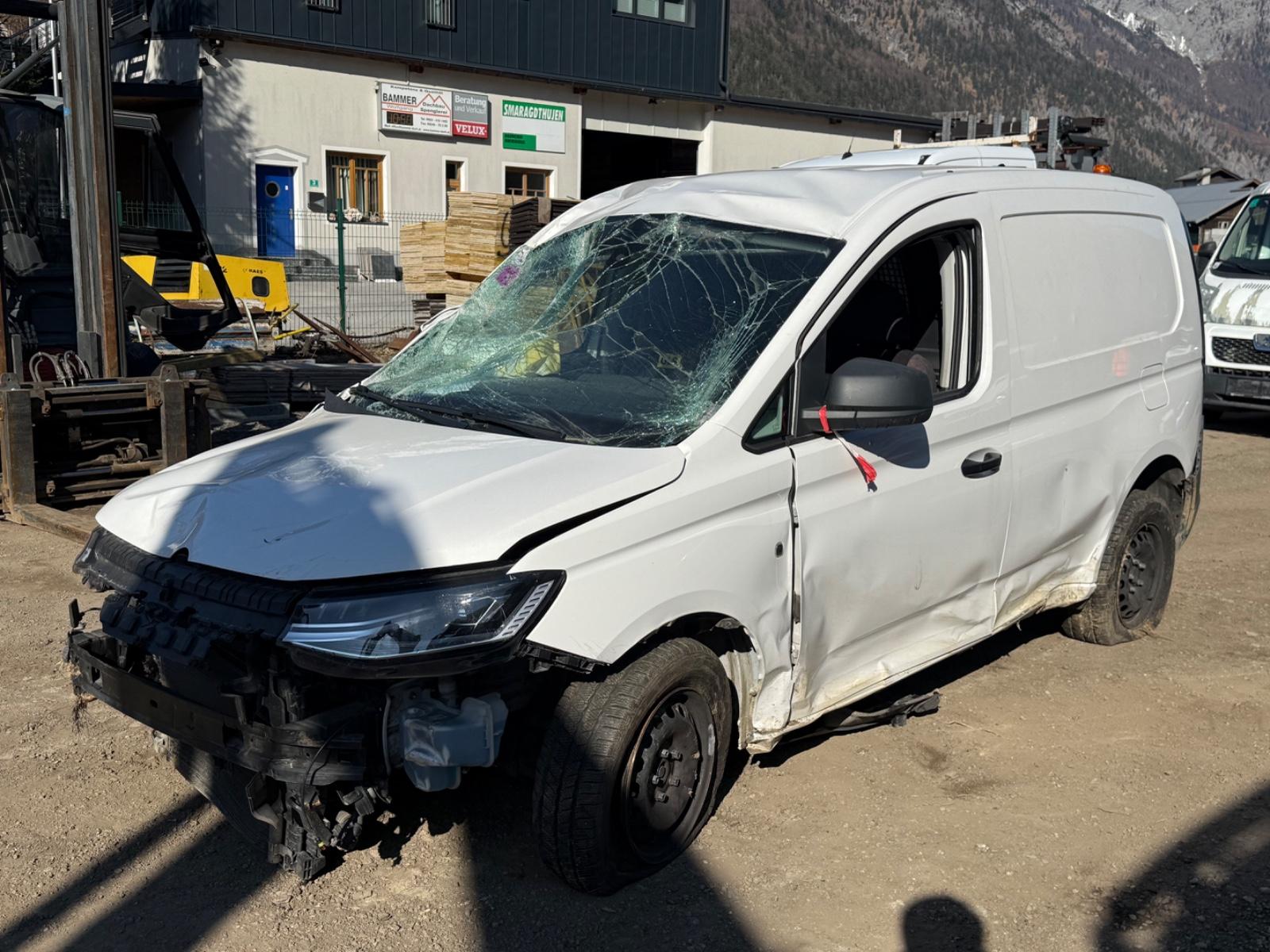 Volkswagen CADDY - 2.0 - *2022* - UNFALL