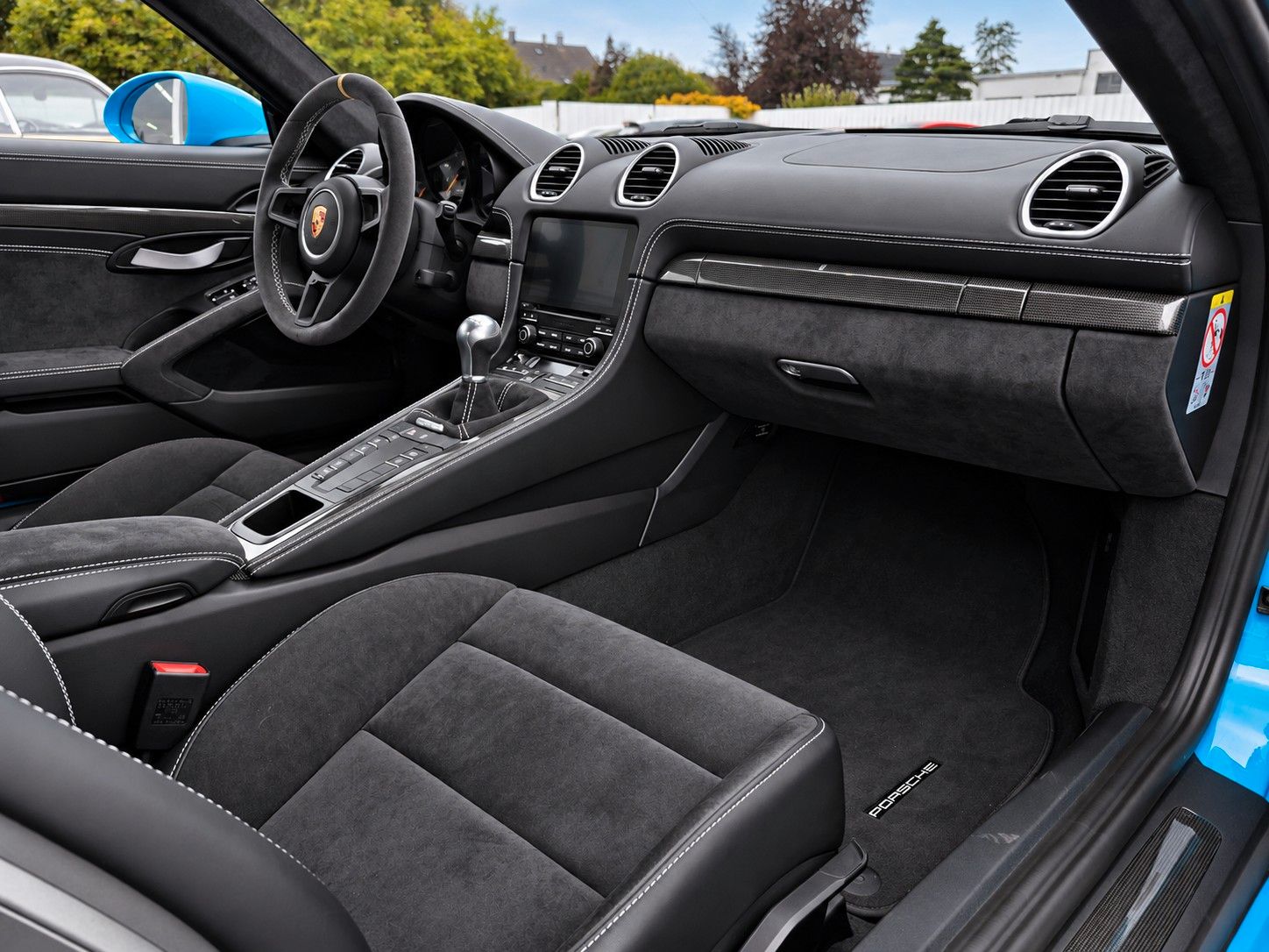 Fahrzeugabbildung Porsche Cayman GT4/BRD/2.Hd/Carbon/Akrapovic