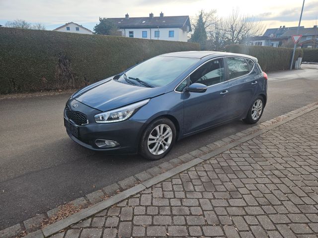 Kia cee'd / Ceed