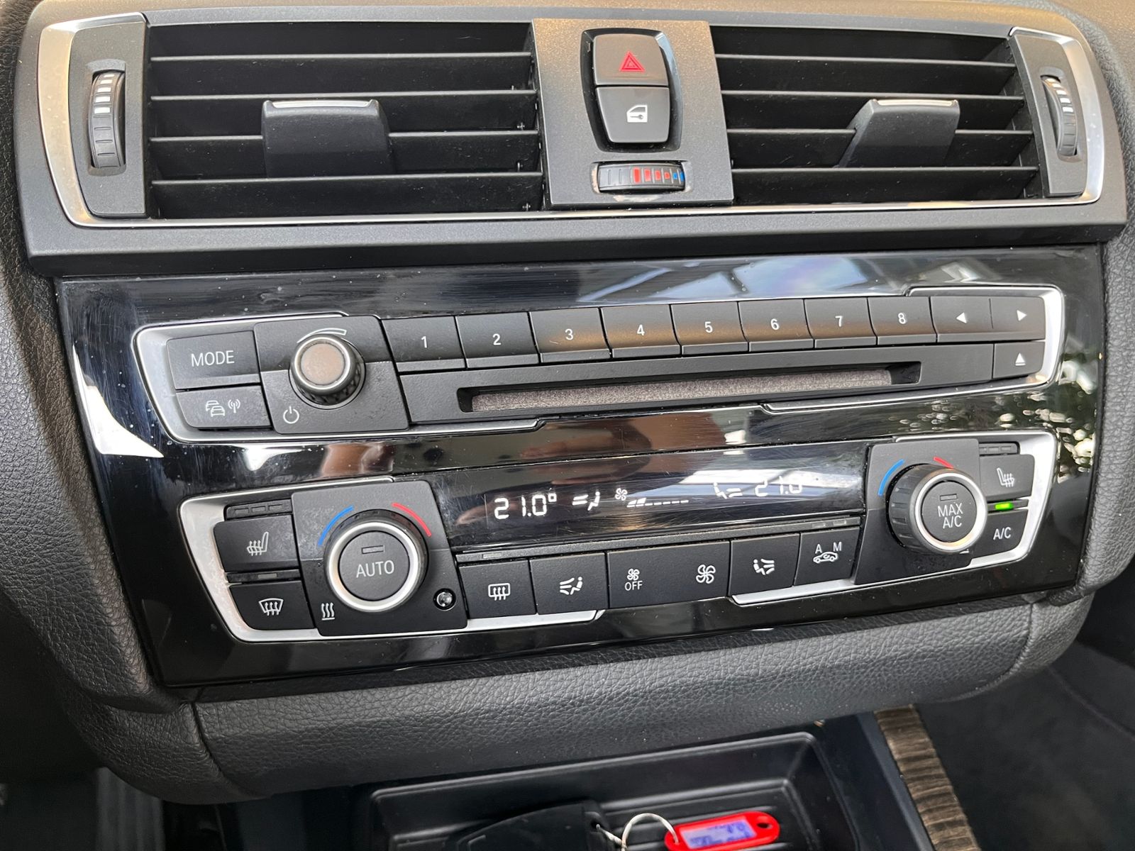 Fahrzeugabbildung BMW 220d Cabrio KLIMA NAVI ALU