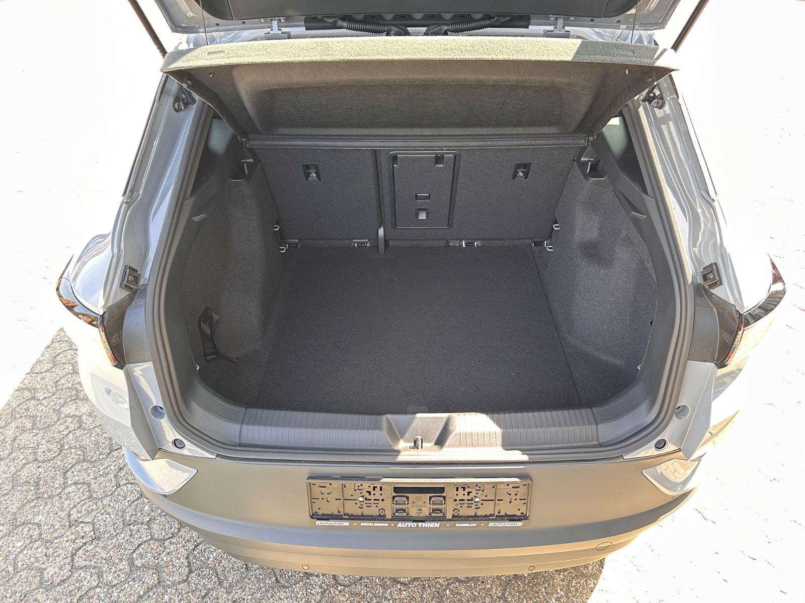 Fahrzeugabbildung Volkswagen ID.4 Pro 82 kWh APP/ACC/NAVI/SHZG/RFK