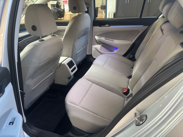 Golf VIII 1.5 TSI *App-Con*Navi*PDC*Climatronic*