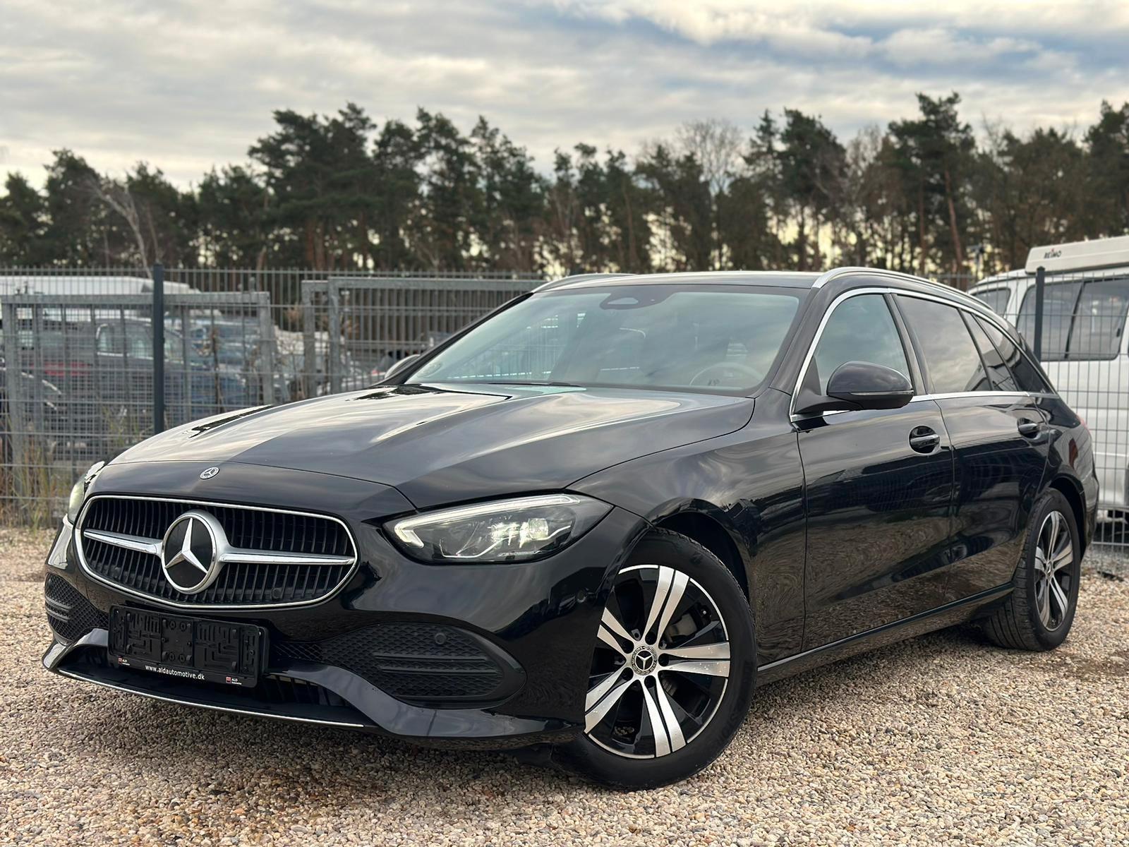 Mercedes-Benz C 220d T/Xenen/Camera/Anbiente/SzHg/E anhänge/..