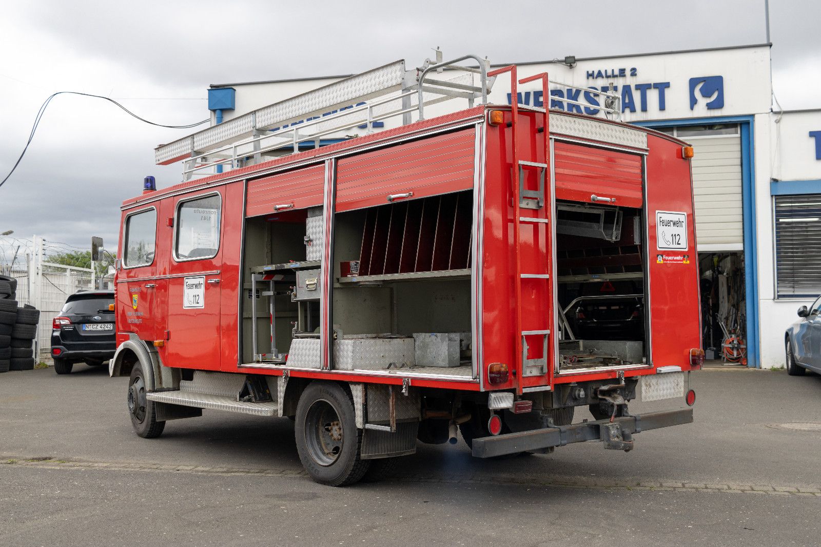 Fahrzeugabbildung Mercedes-Benz LF8 LPKF 608 Löschgruppenfahrzeug DOKA 9-SITZER