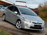 Toyota Prius Life - Toyota Prius aus 2010 mit Hybrid-Antrieb