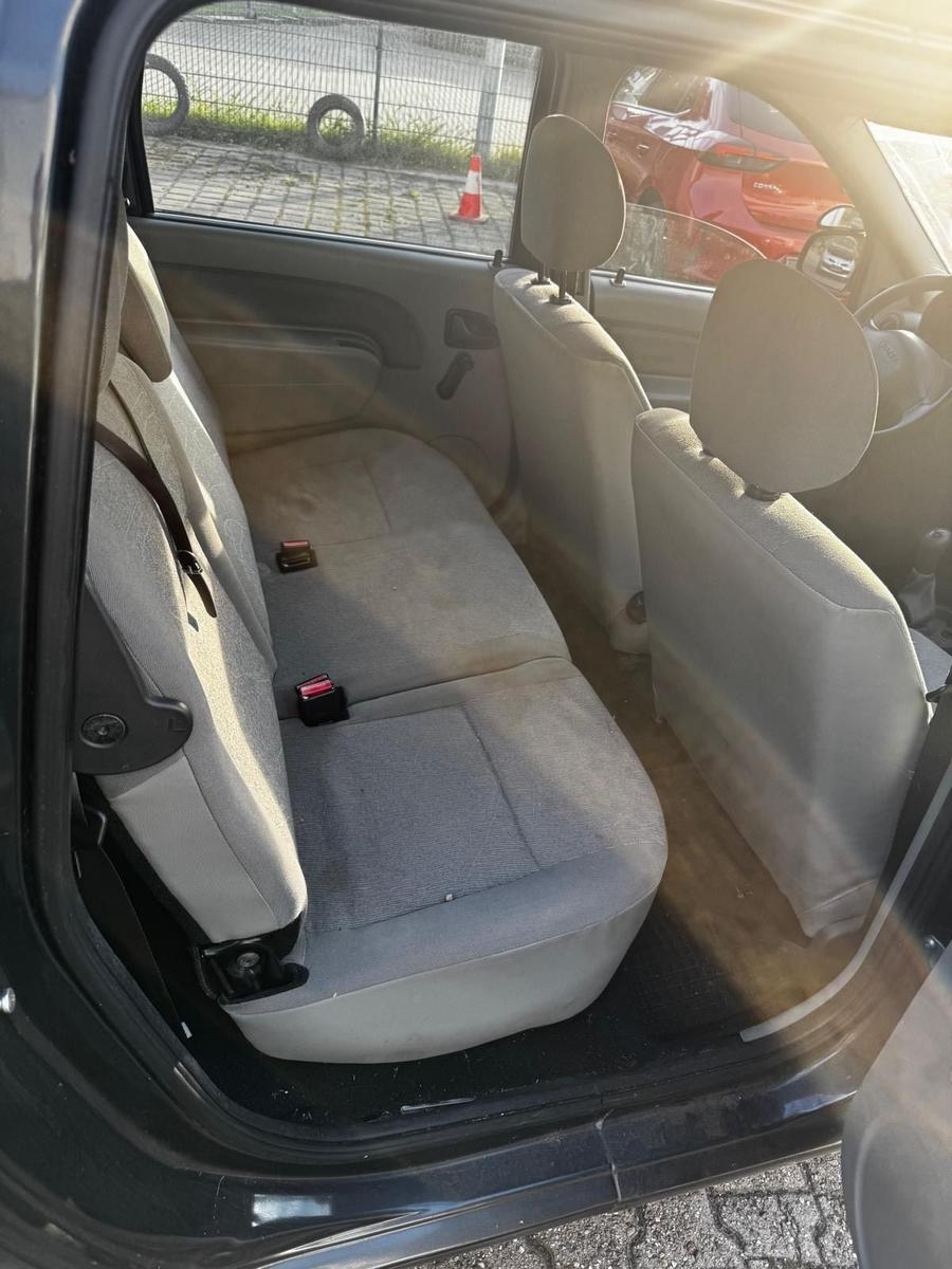 Dacia Logan 2008 — photo 7