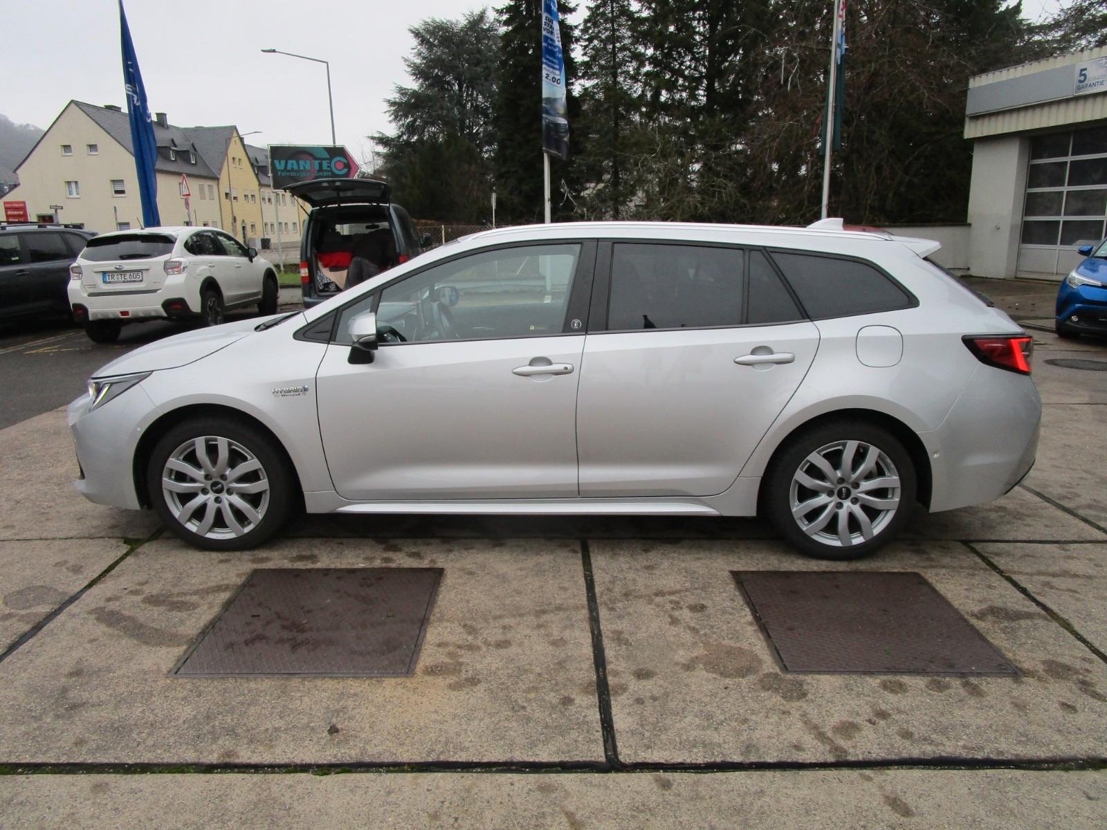 Toyota Corolla Touring Sports 1,8 Hybrid Team D mit TK