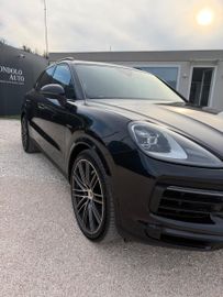 Porsche Cayenne - 8