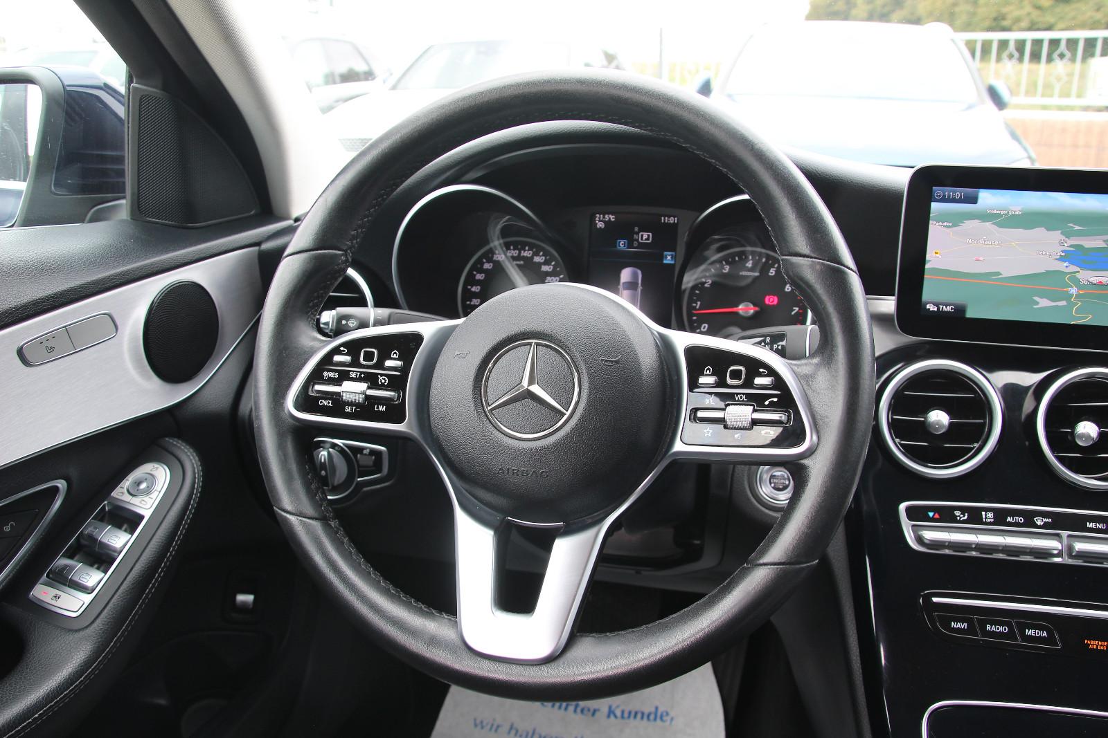 Mercedes-Benz C 180 Lim. Avantgarde LED/T-Leder/Kamera/CarPlay