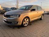 Skoda Rapid Spaceback|BI-XENON|NAVI|R-KAM - Skoda Rapid: Automatik