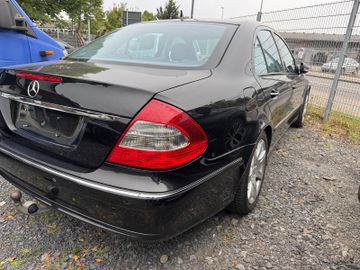 Mercedes E 280 - 6