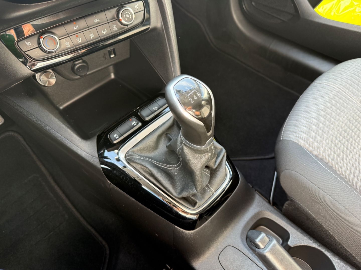 Fahrzeugabbildung Opel Corsa F Edition SHZ+LHZ+Kamera