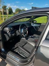 Mercedes-Benz A250 - Schrägheck | AMG Paket - Mercedes-Benz A 250 in München