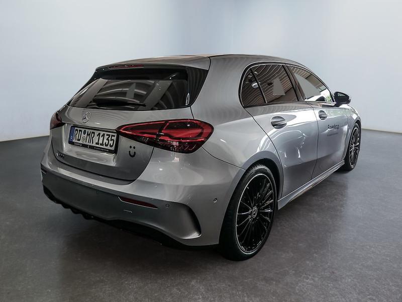Mercedes-Benz A 200 AMG NIGHT DISTR KAMERA PANO SPUR STANDH
