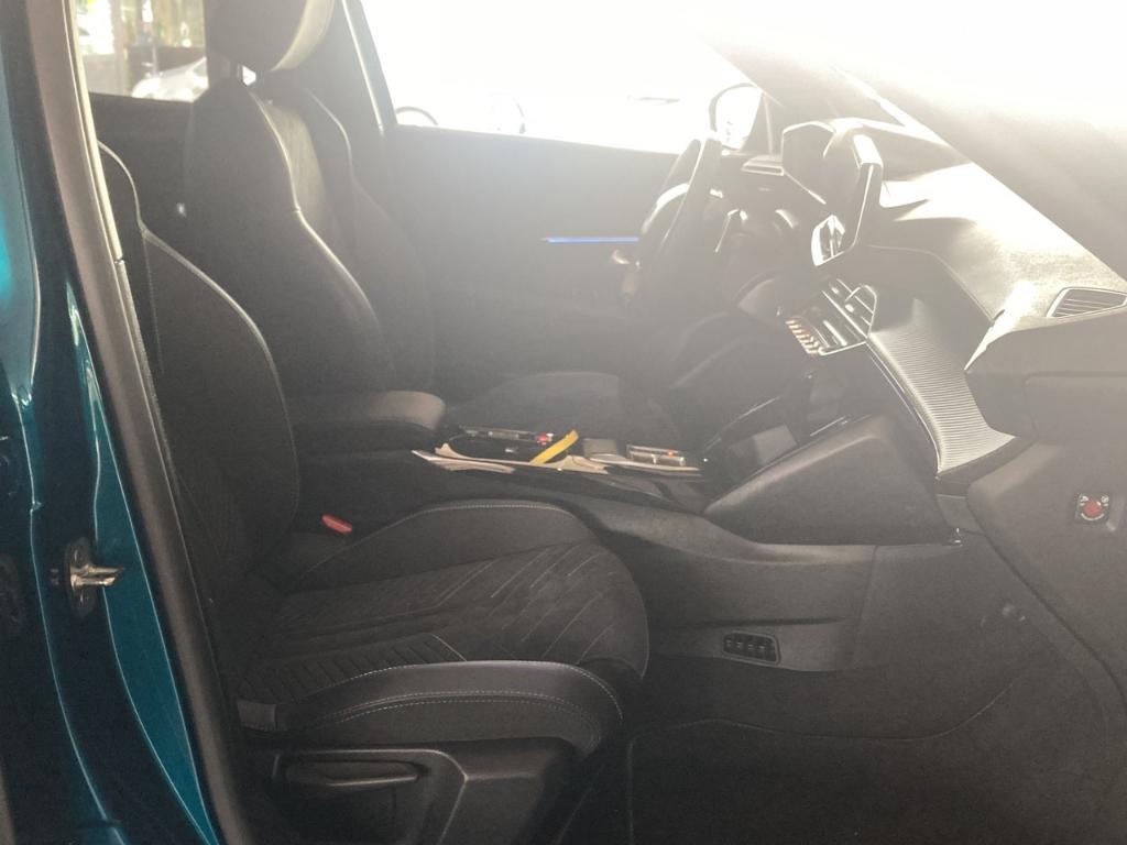 Peugeot 2008 Hybrid GT AT Shz Navi Kamera 360 PDC v+h