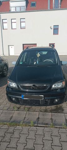 Opel Zafira OPC