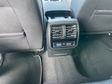 Volkswagen Passat Variant - 11