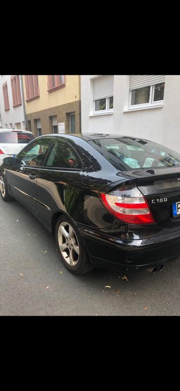 Mercedes-Benz C 180