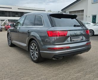 Audi Q7 - 7