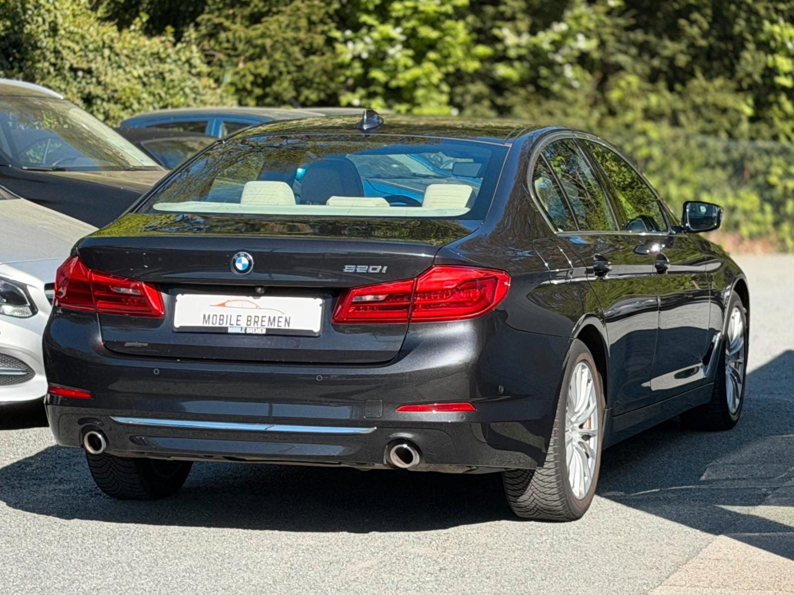 BMW 520i Luxury Line LED*LEDER*SCHIEBEDACH