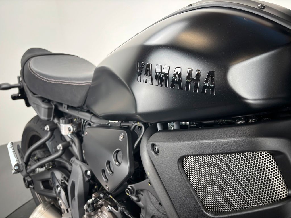 Fahrzeugabbildung Yamaha XSR 700 35KW *NEUWERTIG *SERIVCE NEU