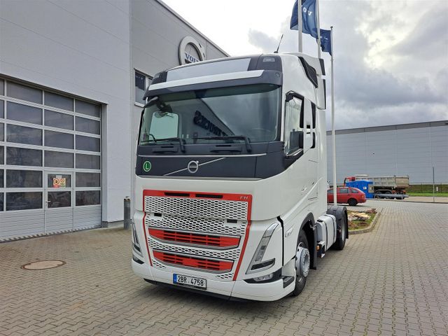 Volvo FH500 - I Park Cool, Navi, first owner - 2 units