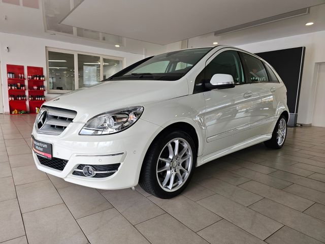 Mercedes-Benz B-Klasse 160 *SPORT*NAVI*KLIMA*SHZ*PDC**BT*