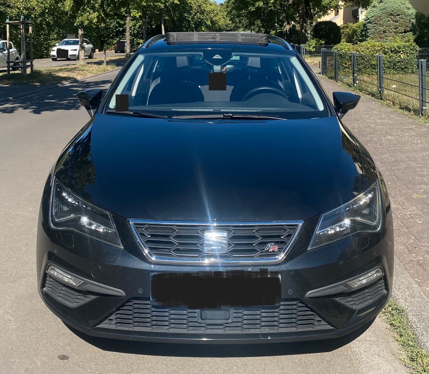 SEAT Leon 2.0 TDI FR DSG ST FR/PANO S-DACH/BEATS