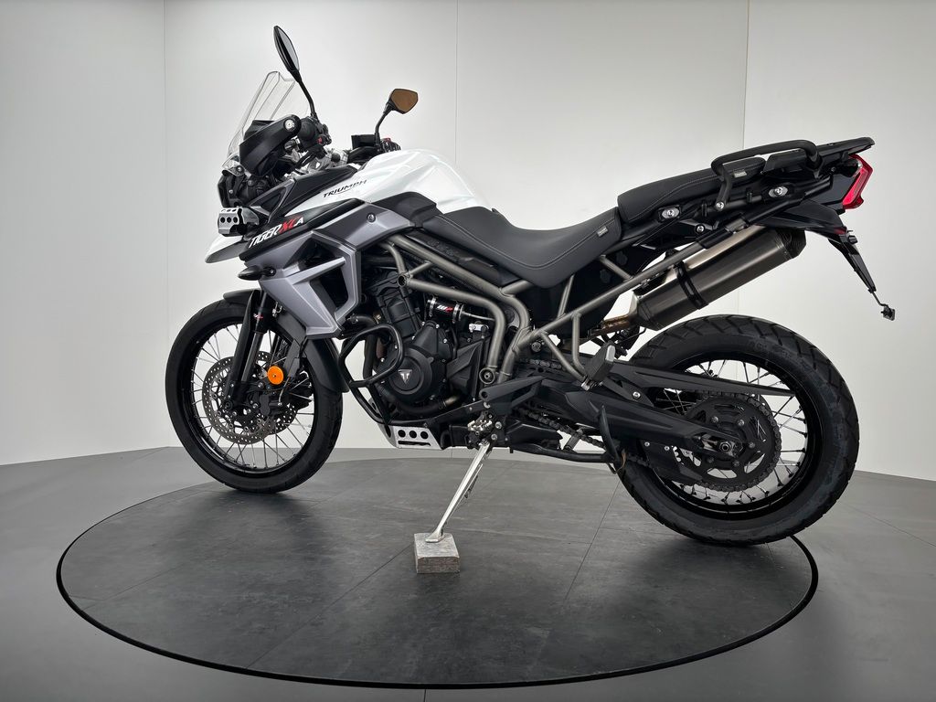 Fahrzeugabbildung Triumph TIGER 800 XCA *ARROW *SITZHEIZUNG