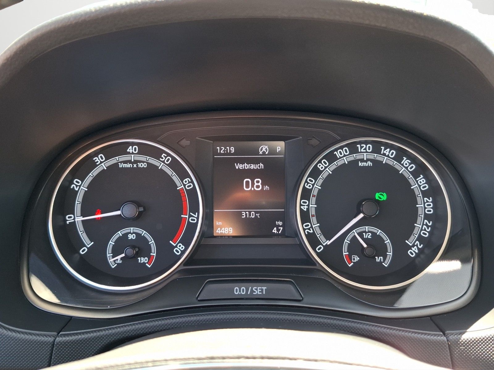 SKODA Fabia Combi 1.0 TSI Ambition DSG / KLIMA / SITZH - Image 12