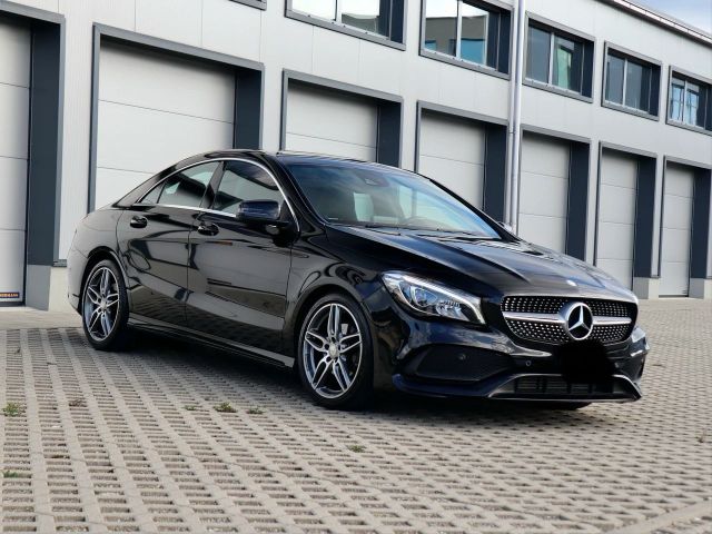 Mercedes-Benz CLA 200 Coupé AMG Line Pano Totwinkel