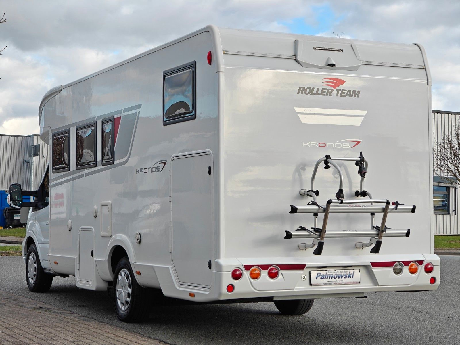 Fahrzeugabbildung Roller Team Kronos 287 TL - Face2Face, Hubbett, Einzelbetten