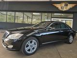 Mercedes-Benz S 320 CDI Limousine Leder/Totwinkel/SSD/H&K/VOLL - schwarze Mercedes-Benz S 320
