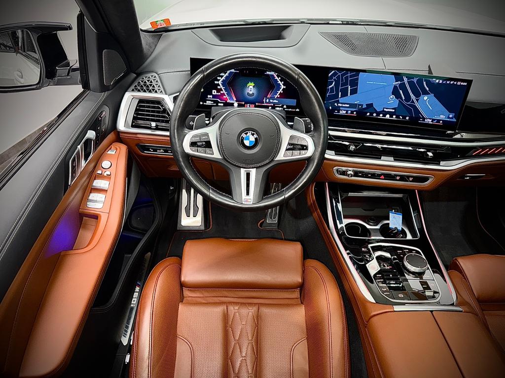 BMW X7 M60