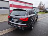 Audi Q7 3x S line  mit Bildschirme - Audi Q7 aus 2011: Line