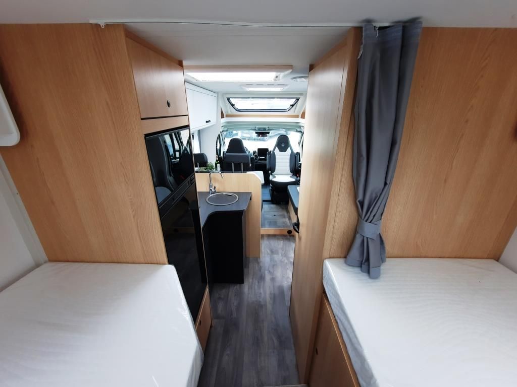 Fahrzeugabbildung Sunlight T 67 Adventure Edition Verfüg./Sparen Sie 4.086.