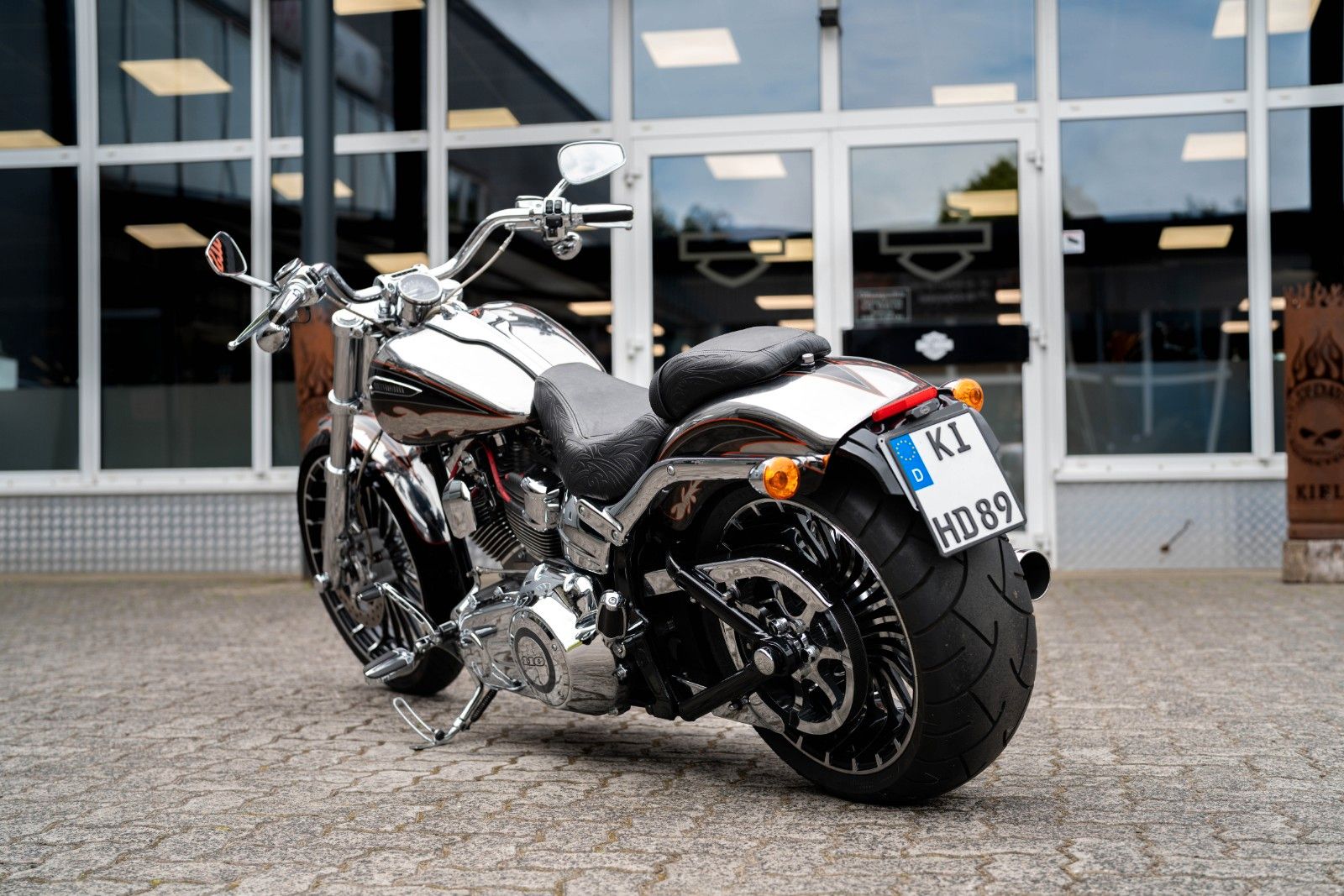 Fahrzeugabbildung Harley-Davidson FXSBSE CVO Breakout 110 cui - Twin Cam - Jekill