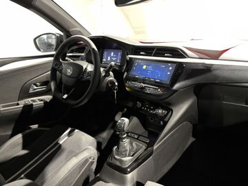 Fotografie 7 des Opel Corsa 1.2 Direct Injection Turbo GS