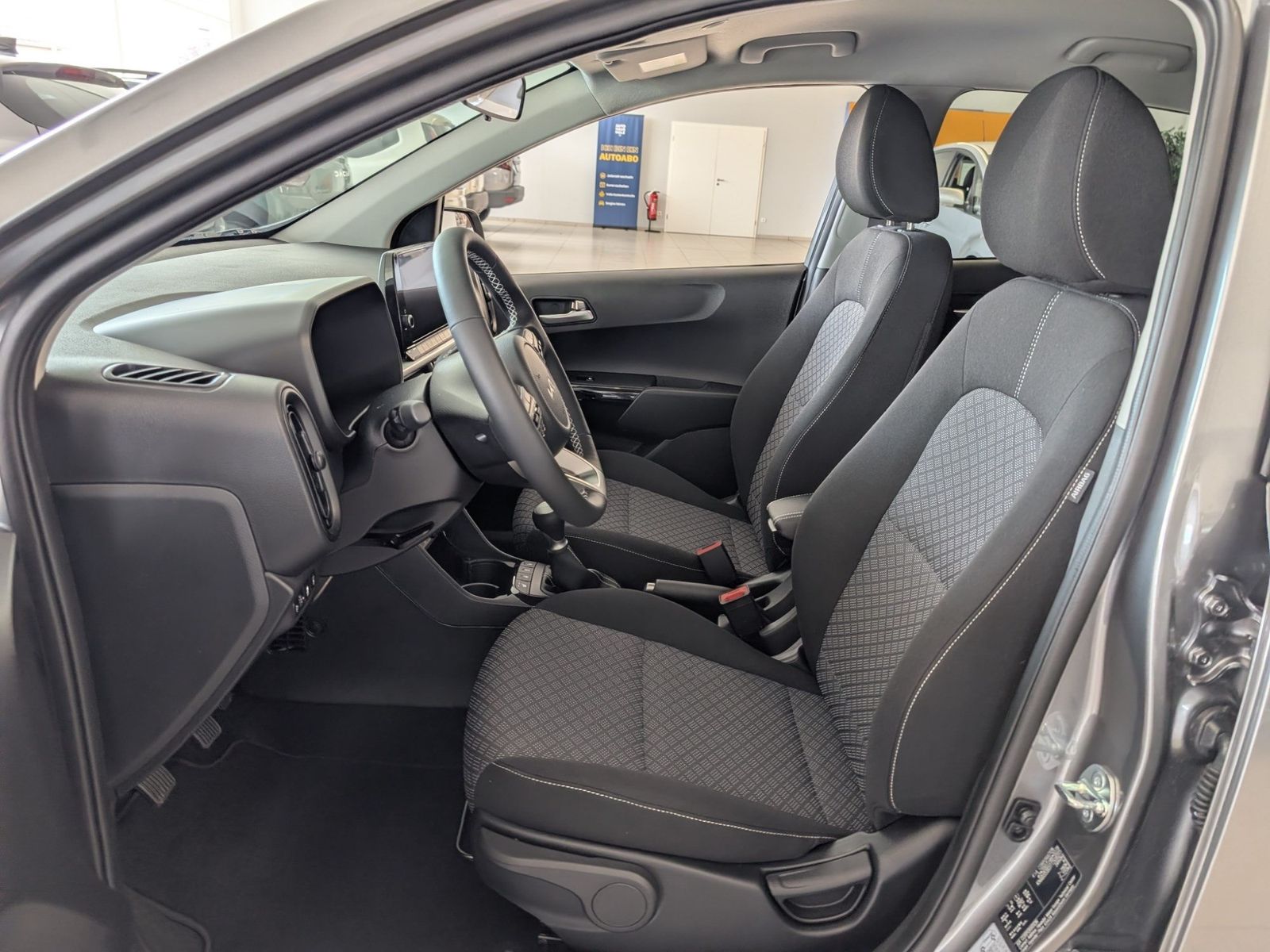 KIA Picanto 1.0 GDI MT Spirit LED SHZ Navi – Bild 8