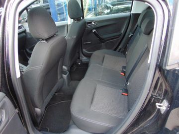 Bild 10 Peugeot 208 Active