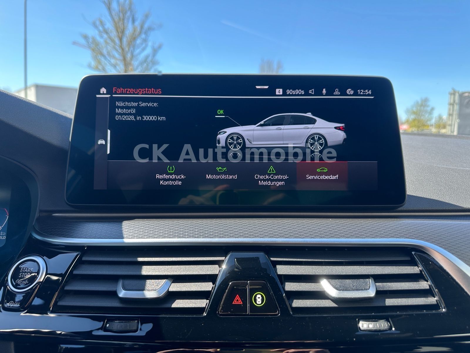 Fahrzeugabbildung BMW M550i xDrive Lim./Shadow-Line/Navi/Leder/LED/Kam